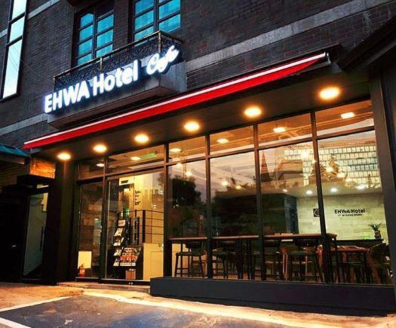 Nhà khách Ehwa In Myeongdong 2*