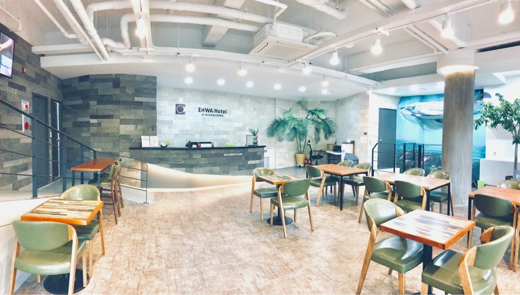 Nhà khách Ehwa In Myeongdong 2*