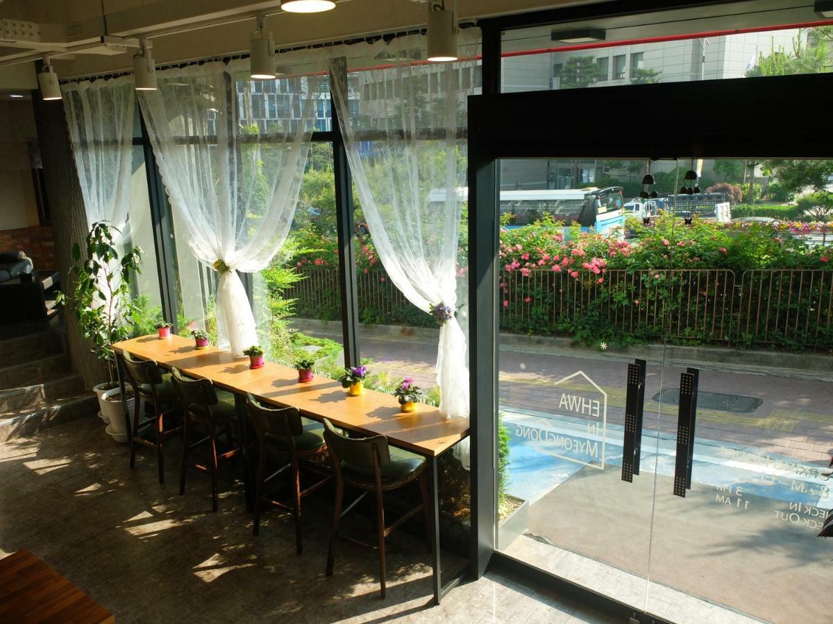 Nhà khách Ehwa In Myeongdong 2*